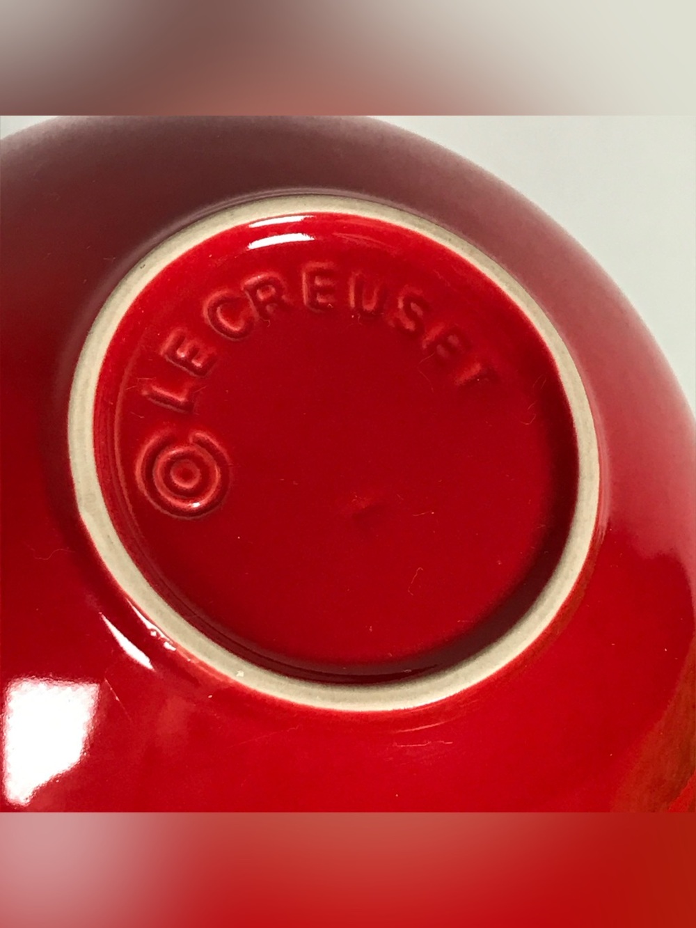 Le Creuset  Red Minimalist Ceramic Bowls  (4) - Picture 7 of 7